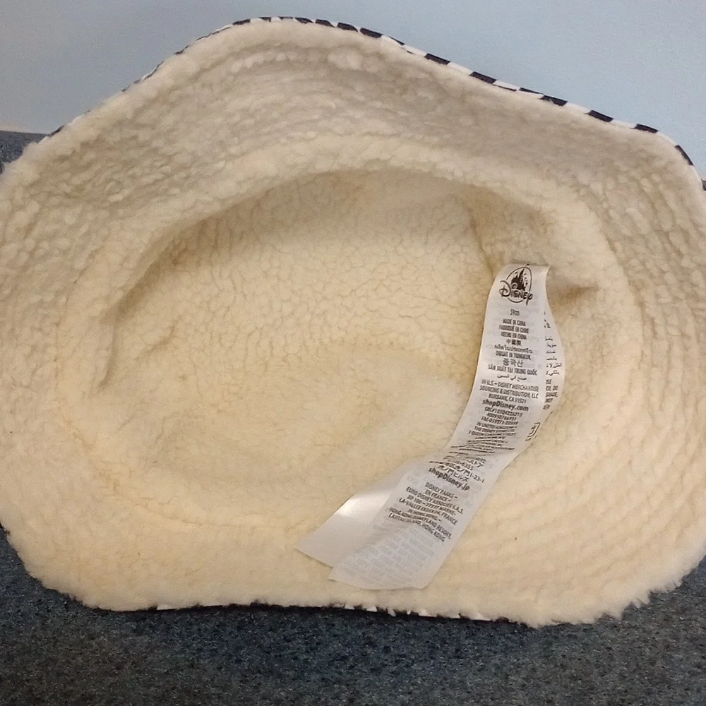 Disney White Rabbit Bucket Hat NWT - Picture 5 of 5